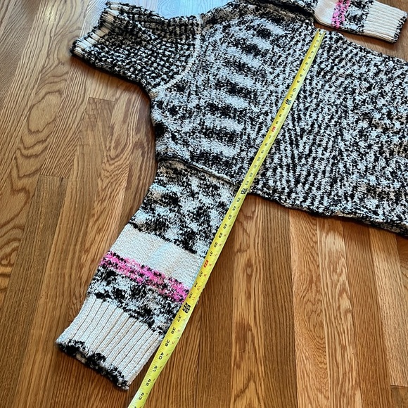 Free People Winter Storm Tunic Sweater Size Small NWT - Picture 8 of 14